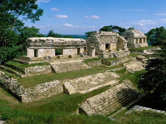 Veduta di alcune rovine Maya