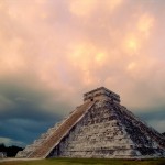 Chichen-Itza-Yucatan-Mexico-El-Castillo-1-FQ7ZOLYWPE-1600×1200