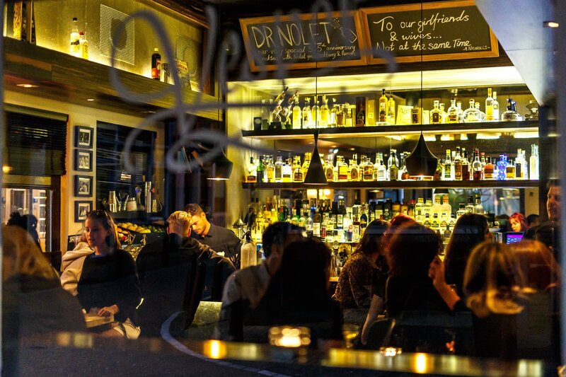 Il Vesper Bar è uno dei migliori bar di Amsterdam per i cocktail